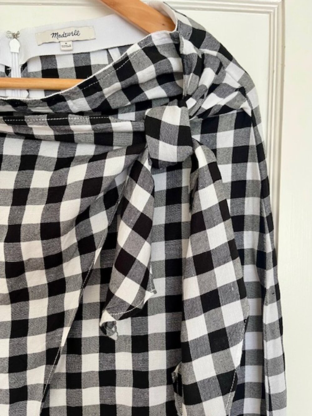 Madewell Sarong Faux-Wrap Midi Skirt in Gingham Check | Size 8 - Picture 4 of 7